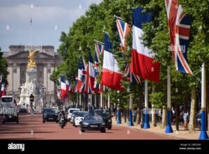 Comment Trouver Un Job À Londres Quand On Est Français 6 vue panoramique de londres avec drapeaux francais et britanniques